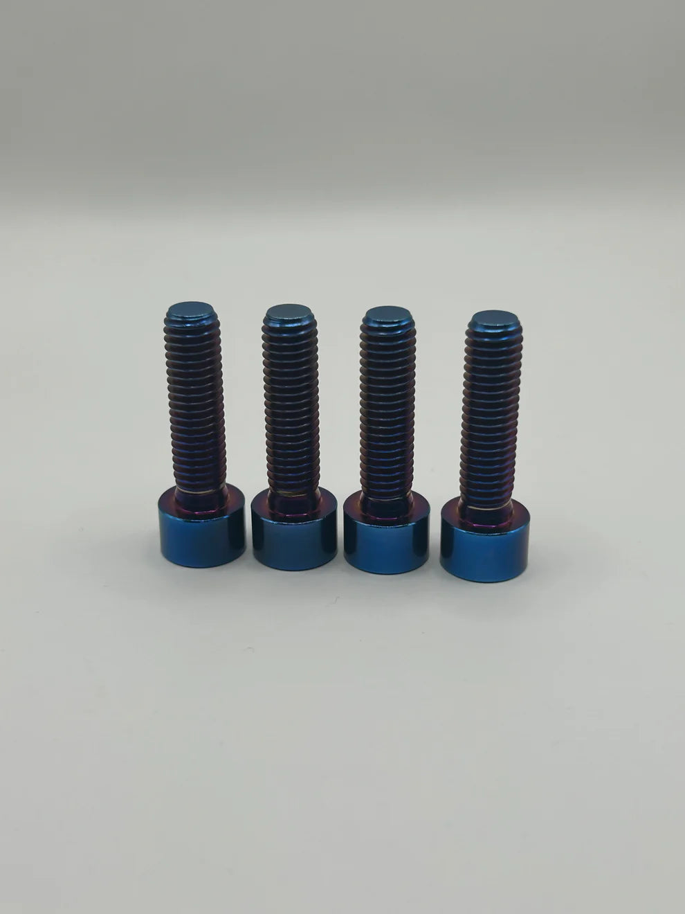 Tuttio bar clamp bolts (X4)