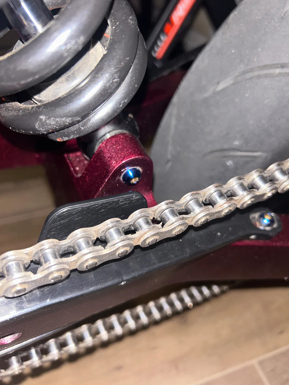 Tuttio Rear shock bolts (X4)